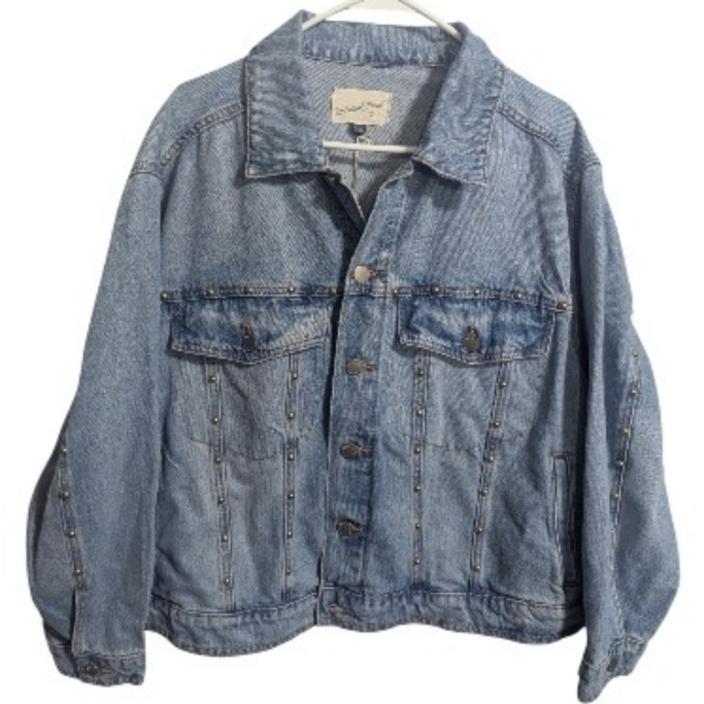 Universal Threads Women's Denim Jacket Sz XXL Studded Light Blue K-510